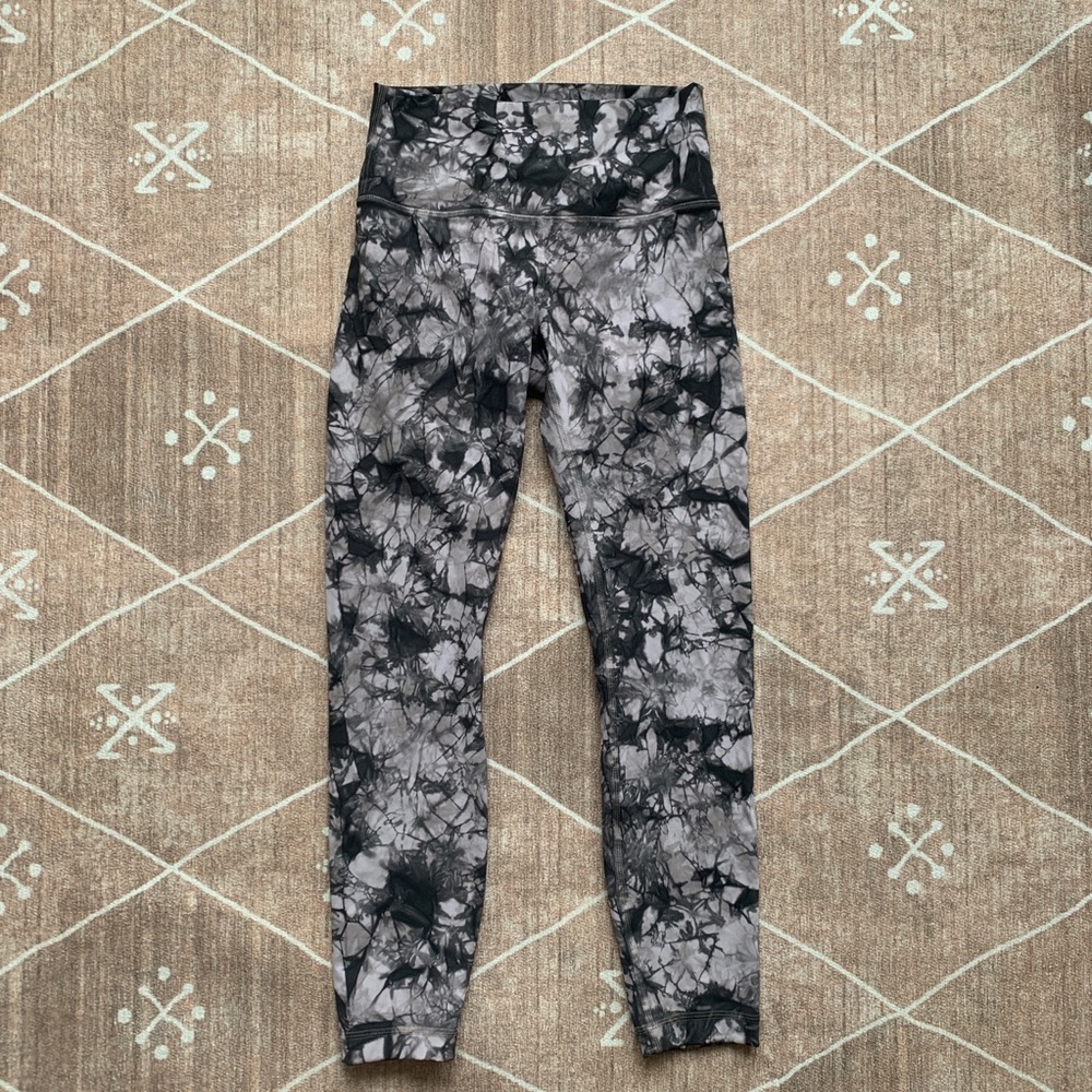 Lululemon Shibori Wunder Under 25”